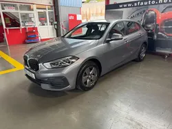 Cinzento Usado 2023 BMW 116 Advantage Citadino | € 28.990 (Preço elevado)