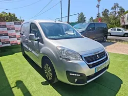 Cinza Usado 2017 Peugeot Partner Monovolume | € 12.499 (Preço justo)