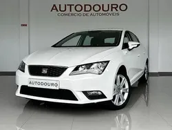Branco Usado 2014 Seat Leon Reference Citadino | € 10.990 (Preço justo)