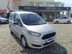 Cinza Usado 2016 Ford Courier Ambiente Monovolume | € 10.900 (Preço justo)