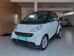 Branco Usado 2012 Smart ForTwo Coupé Coupé | € 6.900 (Preço justo)