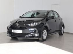 Preto (pintura metalizada) Usado 2024 Toyota Yaris Comfort | € 24.750 (Preço justo)