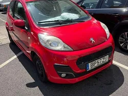 Usado 2013 Peugeot 107 Active Citadino | € 6.000