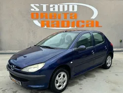 Azul Usado 2001 Peugeot 206 Citadino | € 3.750 (Preço justo)