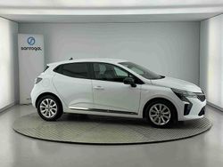 Branco Usado 2024 Renault Clio V Evolution | € 18.300 (Preço justo)