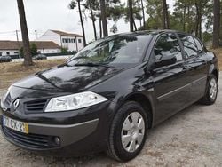 Usado 2008 Renault Mégane II Sedan | € 3.800 (Preço elevado)