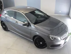 Cinza Usado 2015 Mercedes A180 AMG line | € 18.990 (Preço justo)