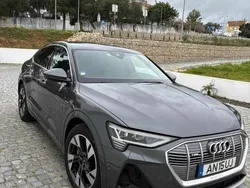 Cinzento Usado 2022 Audi e-tron SUV | € 51.500