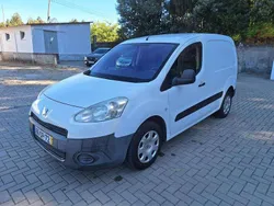Branco Usado 2014 Peugeot Partner Monovolume | € 8.500 (Bom preço)