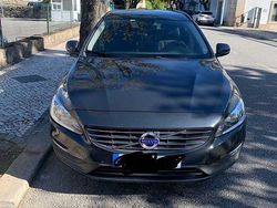 Usado 2015 Volvo V60 Carrinha | € 8.900 (Preço justo)