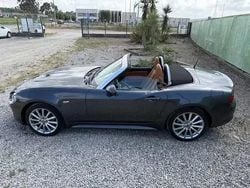 Cinzento Usado 2018 Fiat 124 Spider Cabrios | € 28.000