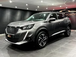 Cinza Usado 2021 Peugeot 2008 Allure SUV | € 20.990 (Caro)