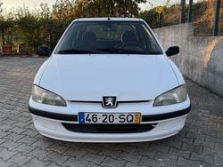 Usado 2001 Peugeot 106 Citadino | € 2.500