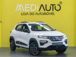 Branco Usado 2022 Dacia Spring Comfort Citadino | € 11.500 (Bom preço)