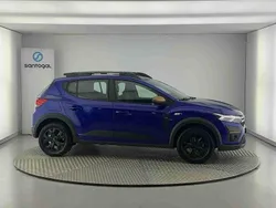Azul Usado 2024 Dacia Sandero Citadino | € 17.520 (Preço justo)
