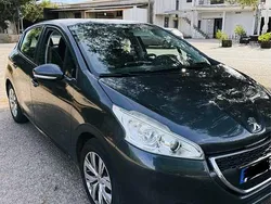 Usado 2013 Peugeot 208 Active Citadino | € 6.900 (Preço justo)