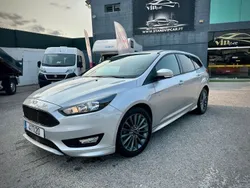 Cinza Usado 2017 Ford Focus ST-Line Carrinha | € 13.990 (Preço justo)