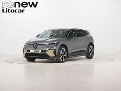 Cinzento Usado 2024 Renault Mégane Iconic Sedan | € 40.650 (Caro)