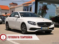 Branco Usado 2019 Mercedes E300 Avantgarde Sedan | € 28.490 (Preço justo)