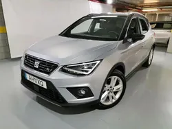 Cinza Usado 2021 Seat Arona FR SUV | € 18.990 (Preço justo)
