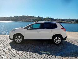 Branco Usado 2014 Peugeot 2008 SUV | € 10.950 (Preço elevado)