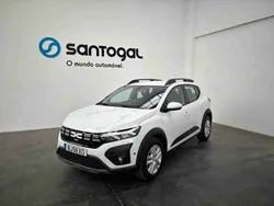 Branco Usado 2024 Dacia Sandero Expression Citadino | € 19.990 (Preço elevado)