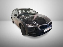 Preto Usado 2023 Skoda Octavia Carrinha | € 27.490 (Preço justo)