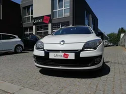 Branco Usado 2013 Renault Mégane III LIMITED Carrinha | € 7.999 (Preço justo)