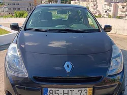 Preto Usado 2009 Renault Clio III Sedan | € 5.300