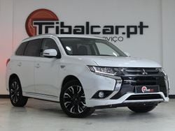 Branco Usado 2016 Mitsubishi Outlander P-HEV Instyle SUV | € 17.900