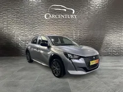 Cinza Usado 2023 Peugeot e-208 Style Citadino | € 23.950 (Preço justo)