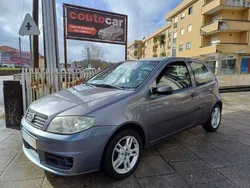 Cinzento Usado 2004 Fiat Punto Sport Citadino | € 2.399 (Preço justo)