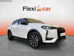 Branco Usado 2023 DS Automobiles DS3 Crossback E-Tense Connected Chic SUV | € 21.990