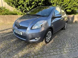 Cinza Usado 2010 Toyota Yaris Comfort | € 9.500 (Preço justo)
