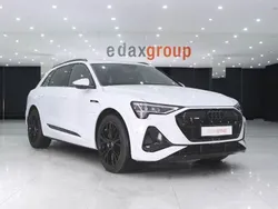 Branco Usado 2019 Audi e-tron Advanced SUV | € 34.990 (Preço justo)