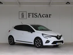 Branco Usado 2023 Renault Clio V LIMITED | € 17.400 (Preço justo)
