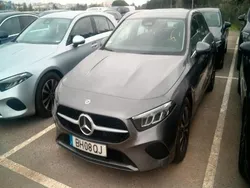 Cinzento Usado 2024 Mercedes A200 | € 34.900 (Bom preço)