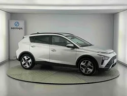 Cinzento Usado 2022 Hyundai Bayon Premium SUV | € 17.490 (Preço justo)