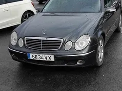 Cinzento Usado 2004 Mercedes E270 | € 9.850 (Preço justo)