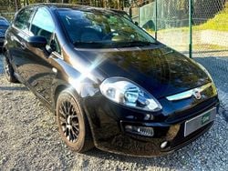Preto Usado 2011 Fiat Punto Citadino | € 6.500 (Preço justo)