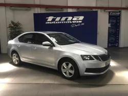 Cinzento Usado 2019 Skoda Octavia | € 13.950 (Preço justo)