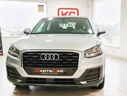 Cinza Usado 2017 Audi Q2 Design SUV | € 19.650 (Preço justo)