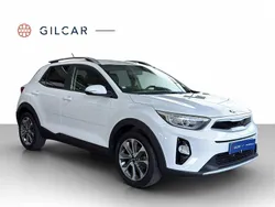 Branco Usado 2018 Kia Stonic SUV | € 13.850 (Preço justo)