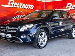 Azul Usado 2018 Mercedes GLA180 Urban SUV | € 24.500 (Preço justo)