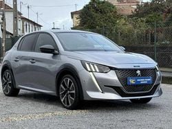Cinzento Usado 2021 Peugeot 208 Citadino | € 15.500 (Preço elevado)