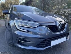 Cinza Usado 2022 Renault Mégane IV Intens Citadino | € 20.000 (Preço justo)