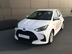 Branco Usado 2023 Toyota Yaris Hybrid Comfort | € 24.500 (Preço elevado)
