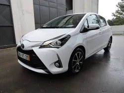 Branco Usado 2018 Toyota Yaris Comfort Citadino | € 13.000 (Preço justo)