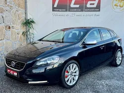 Preto Usado 2013 Volvo V40 R-Design Momentum Carrinha | € 8.990 (Preço justo)