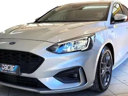 Cinza Usado 2022 Ford Focus ST-Line | € 17.999 (Bom preço)